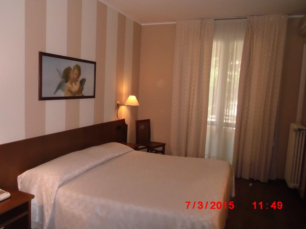 Albergo Ponte Vecchio Cernobbio Pokój zdjęcie
